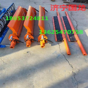 雙螺旋震動托輥式清掃器 濟寧向上金品清掃器
